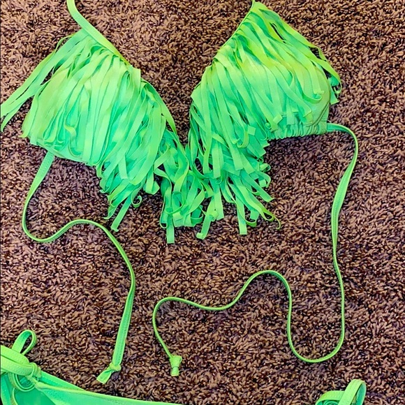 Lime Green Fringe Bikini 👙 - Picture 2 of 5
